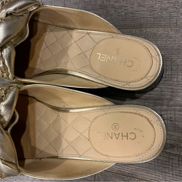 Chanel Metallic gold Leather Braided Chain Mule - Picture 6 of 11